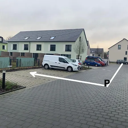 Wunderschoenes 140 Qm Reihenhaus Im Zeisigring 6, * Кальтенкирхен