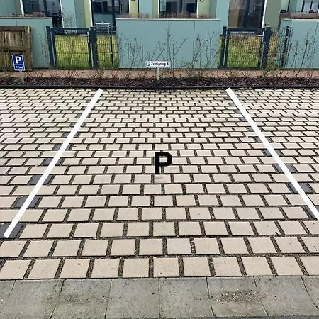 Wunderschoenes 140 Qm Reihenhaus Im Zeisigring 6, * Кальтенкирхен