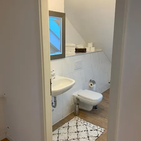 Wunderschoenes 140 Qm Reihenhaus Im Zeisigring 6, * Кальтенкирхен