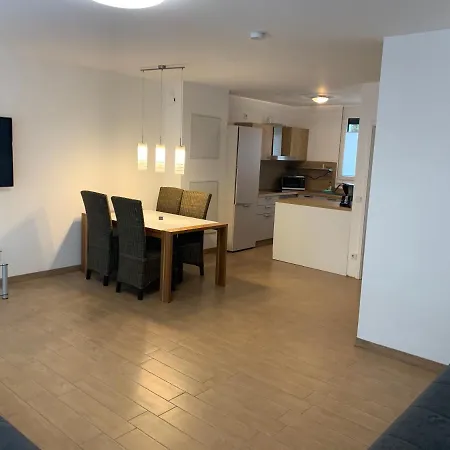 Дом отдыха Wunderschoenes 140 Qm Reihenhaus Im Zeisigring 6, *