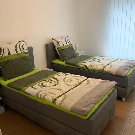 Дом отдыха Wunderschoenes 140 Qm Reihenhaus Im Zeisigring 6,